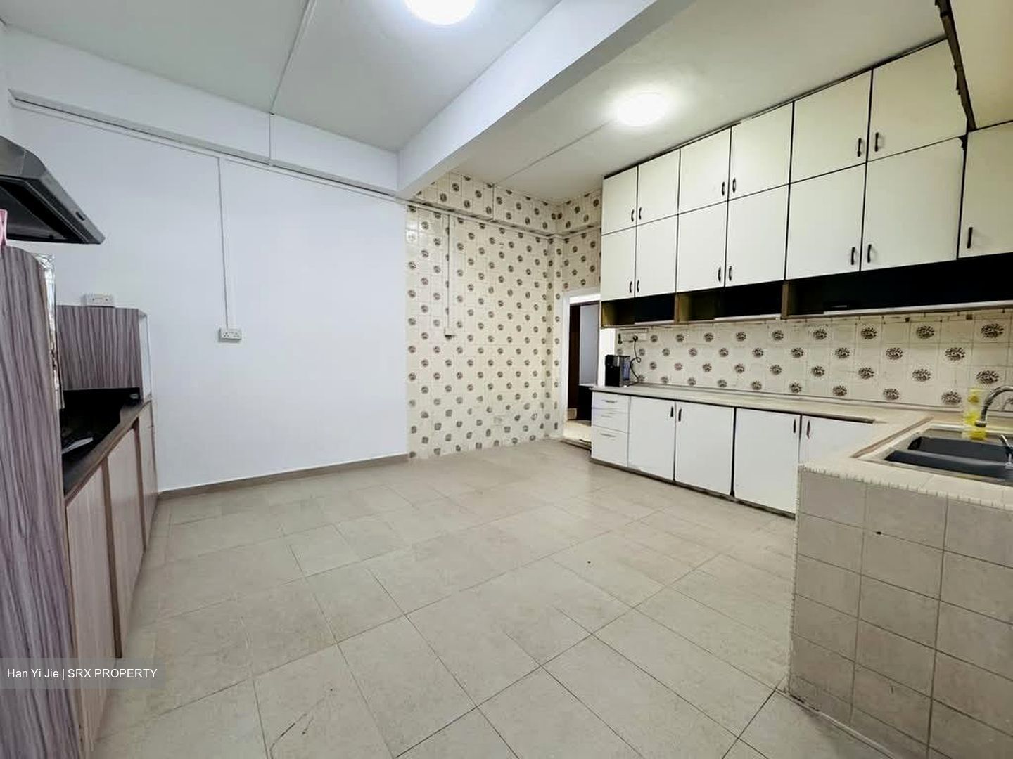 Esta Ruby (D14), Apartment #560090821